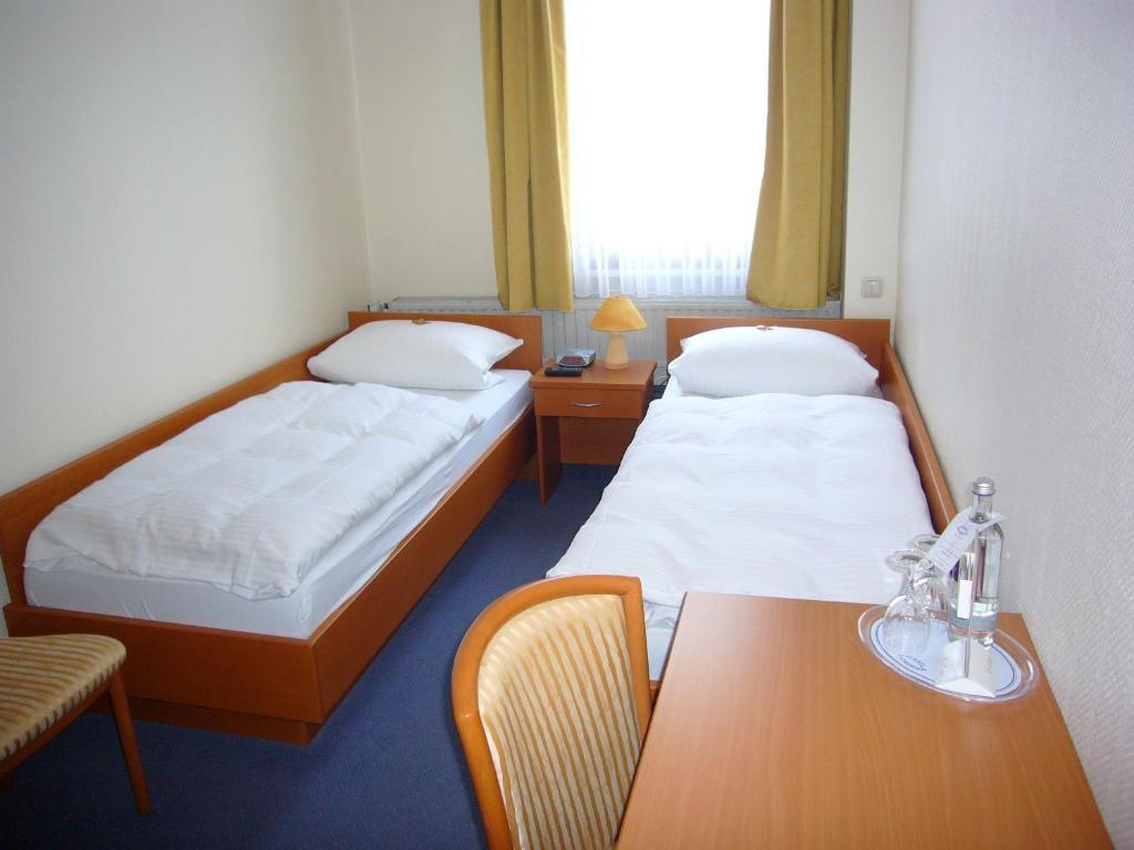 Hotel Deutsches Haus 카웁 외부 사진