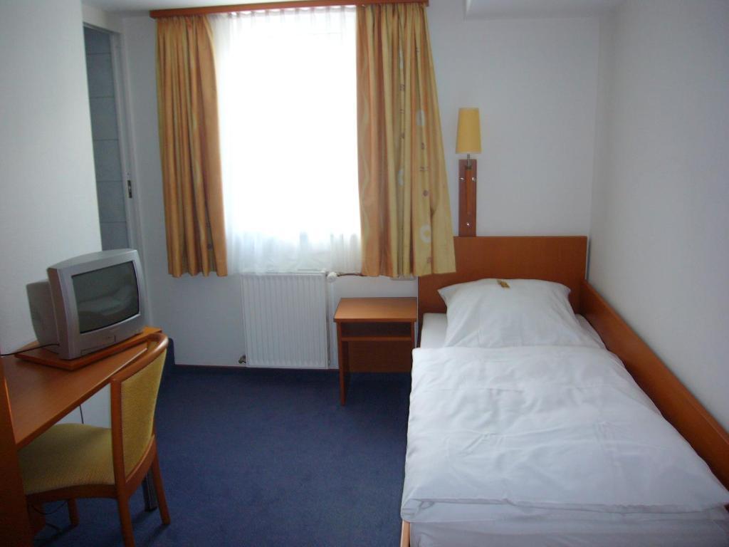 Hotel Deutsches Haus 카웁 외부 사진