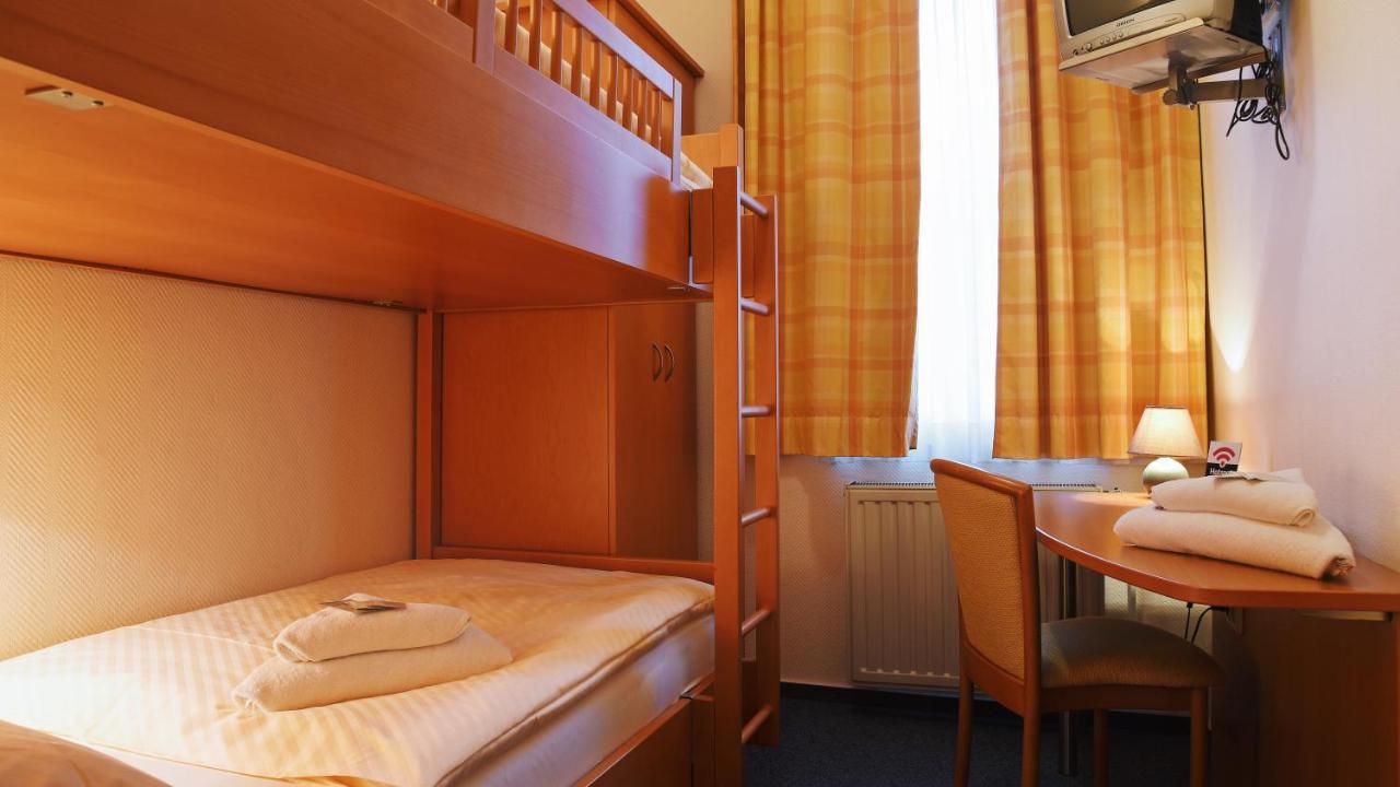 Hotel Deutsches Haus 카웁 외부 사진